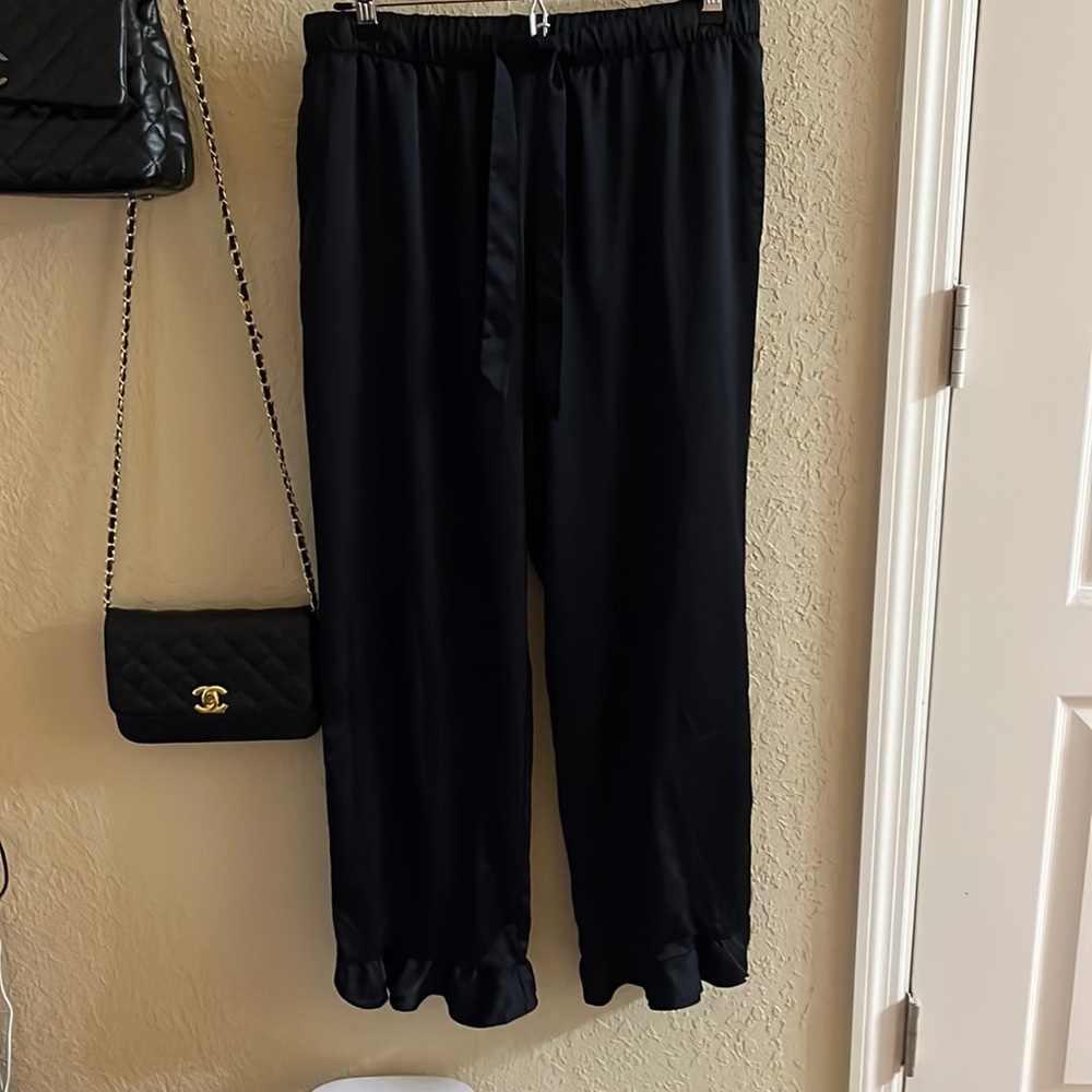 VICTORIAS SECRET Silk Pajama set